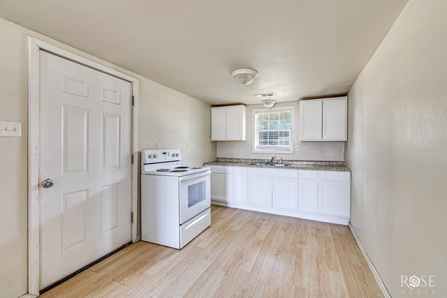 513 Cottonwood Street, Eldorado, TX 76936