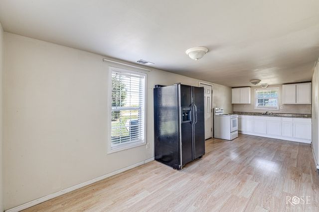 513 Cottonwood Street, Eldorado, TX 76936