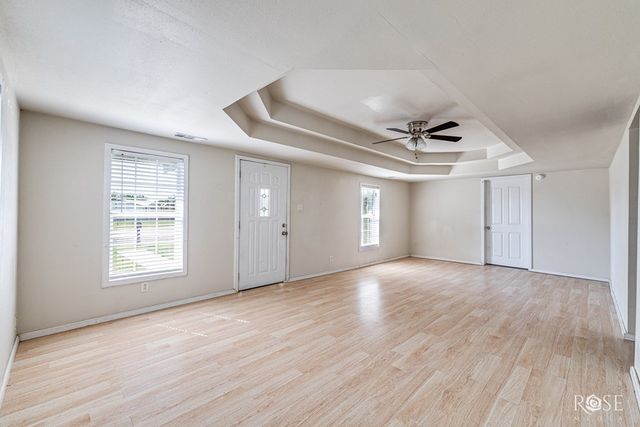 513 Cottonwood Street, Eldorado, TX 76936