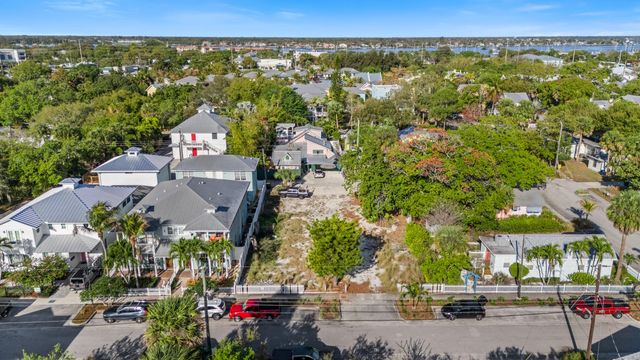 506 SW Camden Avenue, Stuart, FL 34994