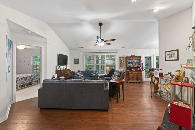 626 Thornbird Circle, Boiling Springs, SC 29316
