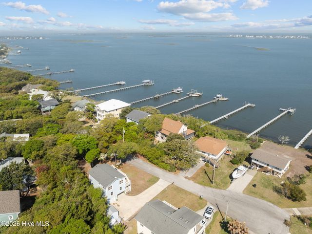 5405 Sunset Lane, Emerald Isle, NC 28594