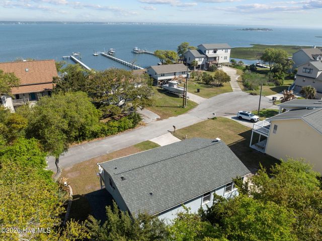 5405 Sunset Lane, Emerald Isle, NC 28594