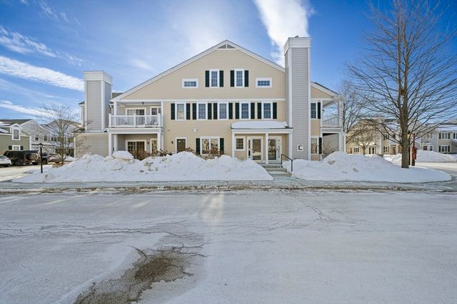 87 Village Drive 87, Quincy, MA 02169