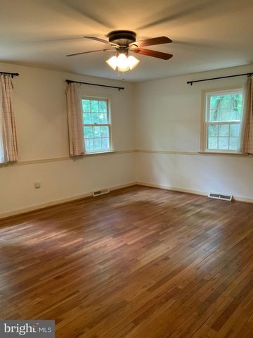 413 FRUIT FARM RD, Royersford, PA 19468