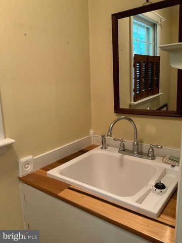 413 FRUIT FARM RD, Royersford, PA 19468