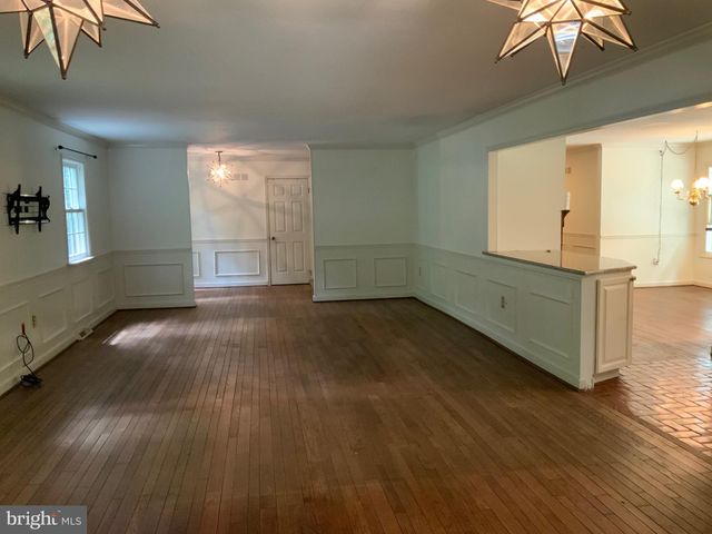 413 FRUIT FARM RD, Royersford, PA 19468