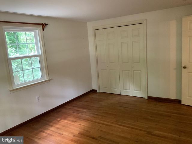 413 FRUIT FARM RD, Royersford, PA 19468