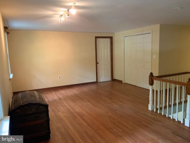 413 FRUIT FARM RD, Royersford, PA 19468