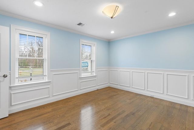 212 White St, Weymouth, MA 02190