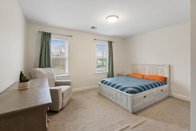 212 White St, Weymouth, MA 02190