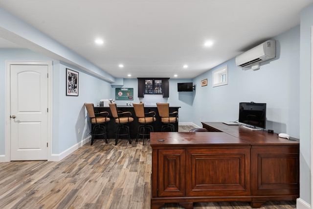 212 White St, Weymouth, MA 02190