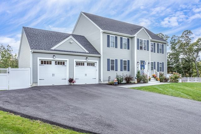 212 White St, Weymouth, MA 02190