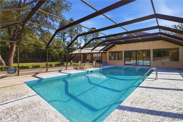 5300 N Sonora Terrace, Beverly Hills, FL 34465