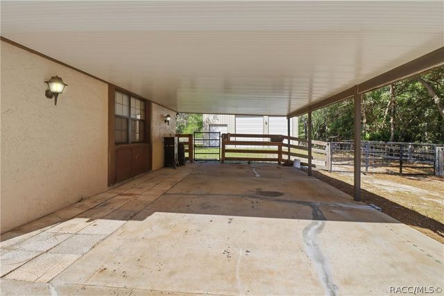 5300 N Sonora Terrace, Beverly Hills, FL 34465