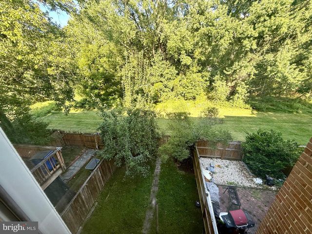 1029 KINGS CT, Herndon, VA 20170