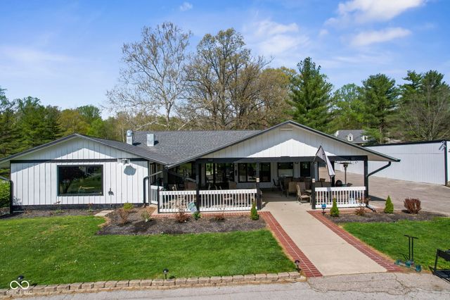 2925 Fox Court E, Martinsville, IN 46151