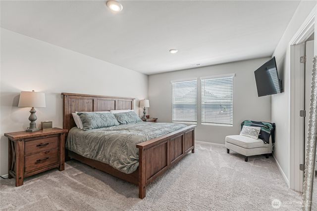 18832 109th Avenue Ct E, Puyallup, WA 98374
