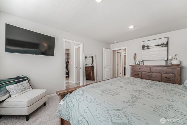 18832 109th Avenue Ct E, Puyallup, WA 98374