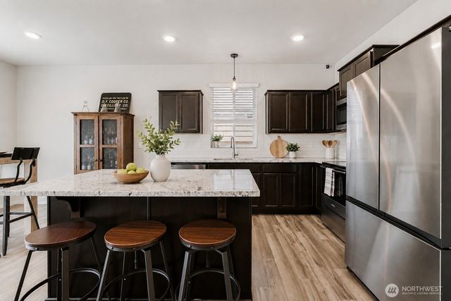 18832 109th Avenue Ct E, Puyallup, WA 98374