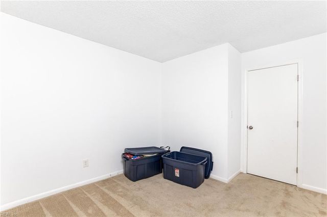 3864 Meadowbrook CT, Virginia Beach, VA 23453