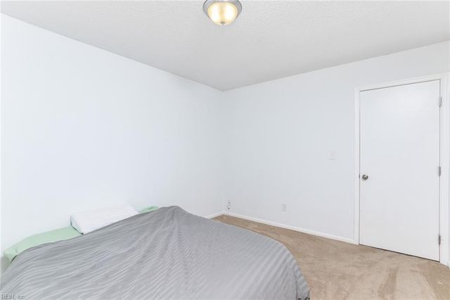 3864 Meadowbrook CT, Virginia Beach, VA 23453
