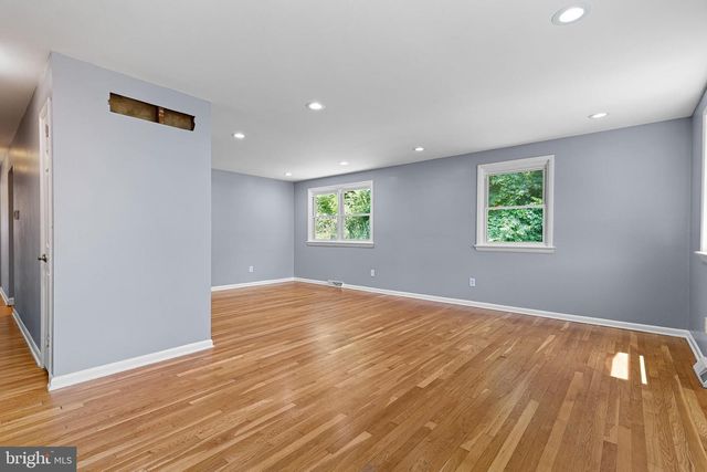 24 FREMONT RD, Newark, DE 19711