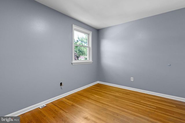 24 FREMONT RD, Newark, DE 19711