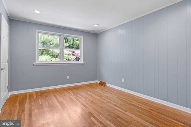 24 FREMONT RD, Newark, DE 19711