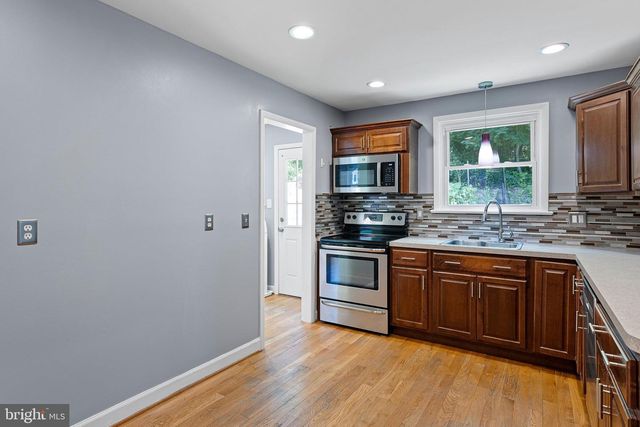24 FREMONT RD, Newark, DE 19711