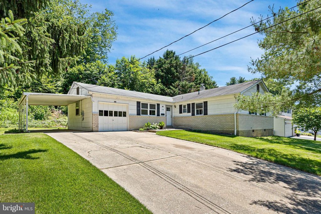 24 FREMONT RD, Newark, DE 19711