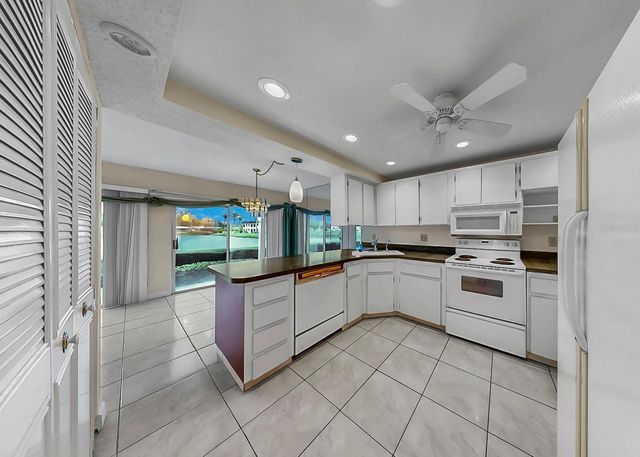 1655 S HIGHLAND AVENUE J194, Clearwater, FL 33756