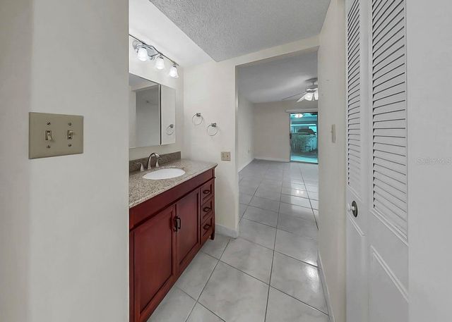 1655 S HIGHLAND AVENUE J194, Clearwater, FL 33756