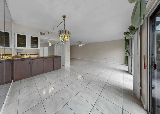 1655 S HIGHLAND AVENUE J194, Clearwater, FL 33756