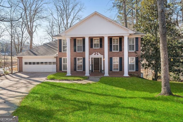 400 Fallen Leaf Lane, Roswell, GA 30075