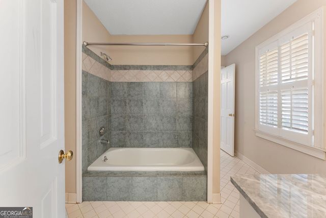 400 Fallen Leaf Lane, Roswell, GA 30075