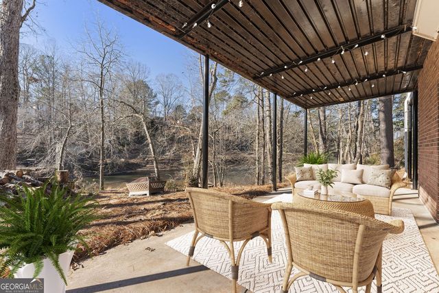 400 Fallen Leaf Lane, Roswell, GA 30075