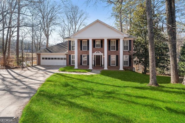400 Fallen Leaf Lane, Roswell, GA 30075