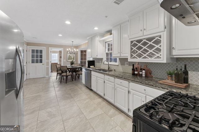 400 Fallen Leaf Lane, Roswell, GA 30075