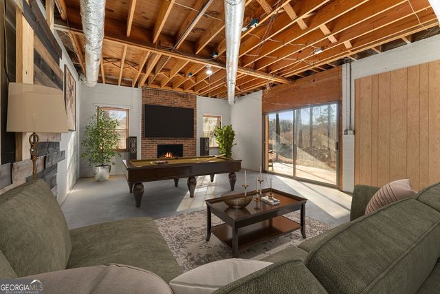 400 Fallen Leaf Lane, Roswell, GA 30075