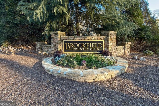 400 Fallen Leaf Lane, Roswell, GA 30075