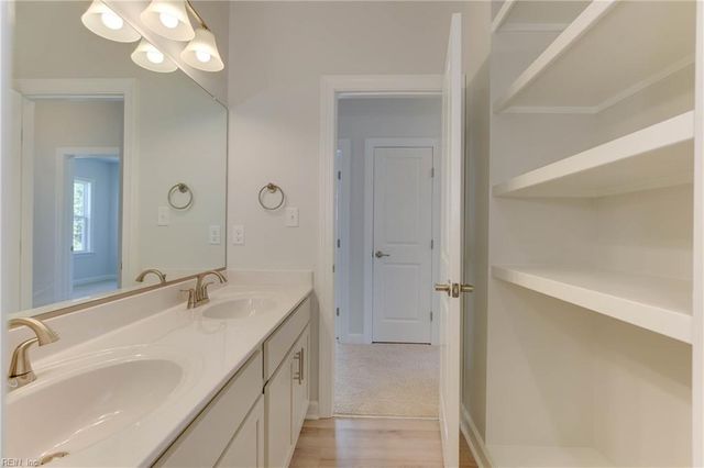 2209 Sanibel LN, Chesapeake, VA 23321