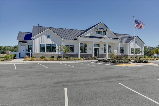 2209 Sanibel LN, Chesapeake, VA 23321