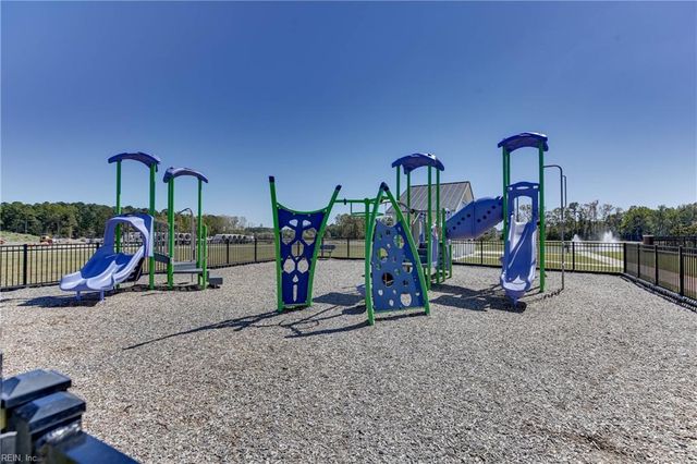 2209 Sanibel LN, Chesapeake, VA 23321