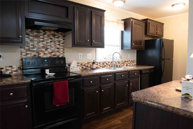 212 E Willow Lane, Murchison, TX 75778