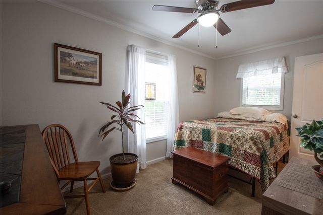 212 E Willow Lane, Murchison, TX 75778