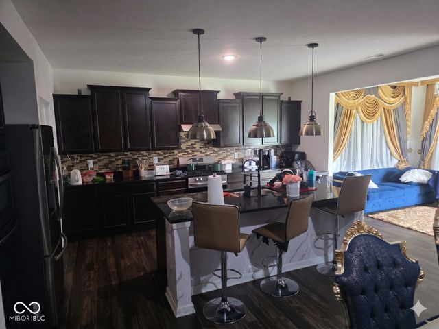 889 Declaration Drive, Pittsboro, IN 46167