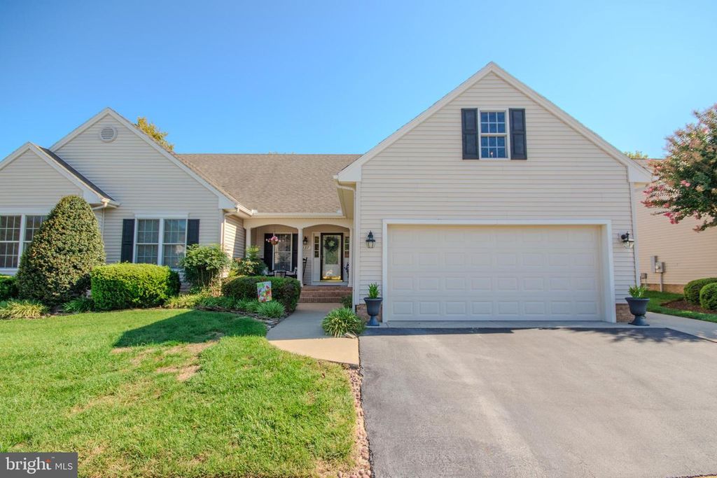 137 VILLAGE OAK DR, Salisbury, MD 21804
