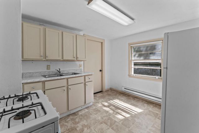 1827-1829 Saint Anthony Avenue, Saint Paul, MN 55104