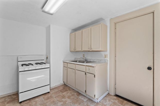1827-1829 Saint Anthony Avenue, Saint Paul, MN 55104